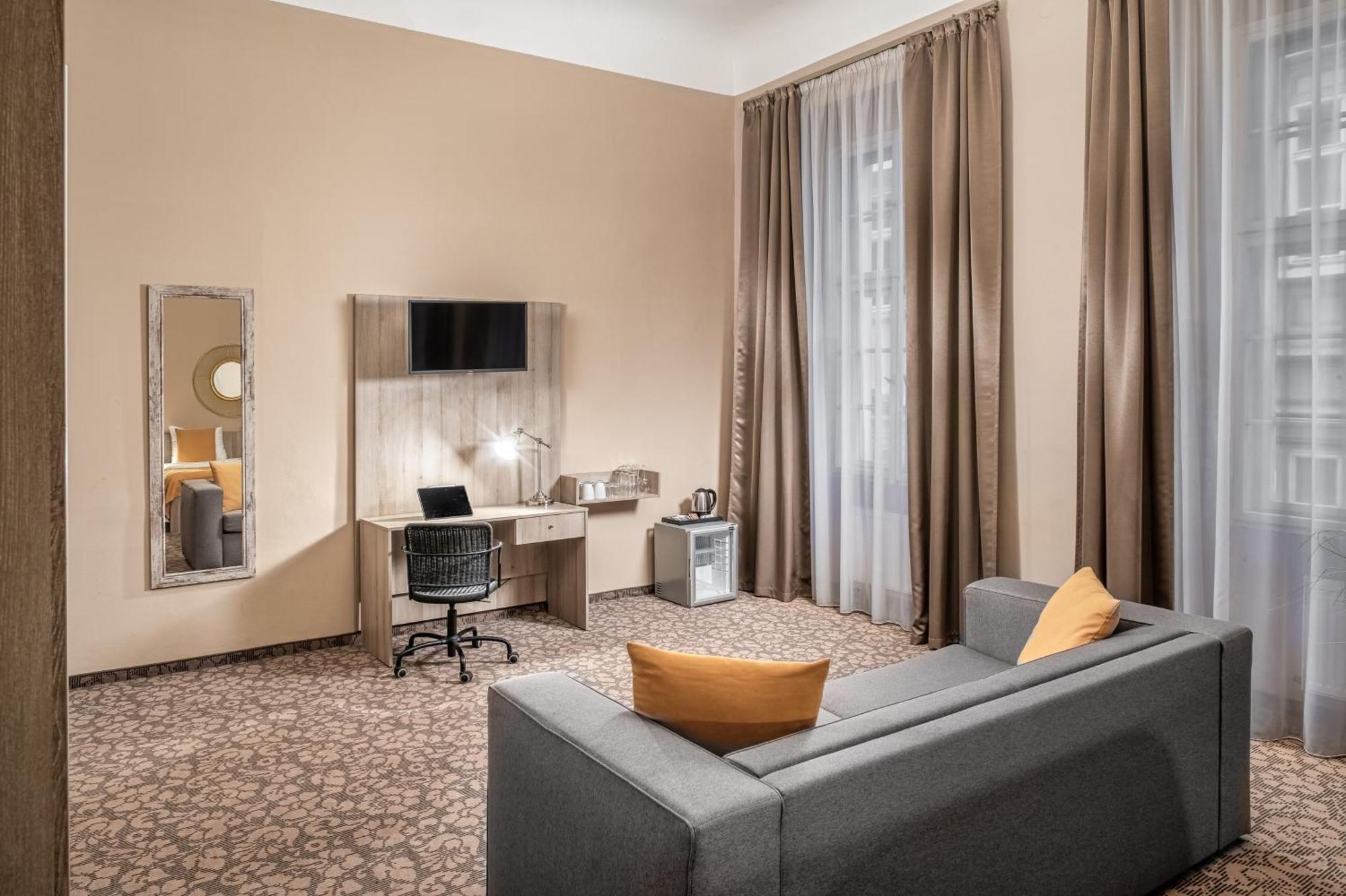 Palác U Kočků By Residences, Palace At The Cats 3*